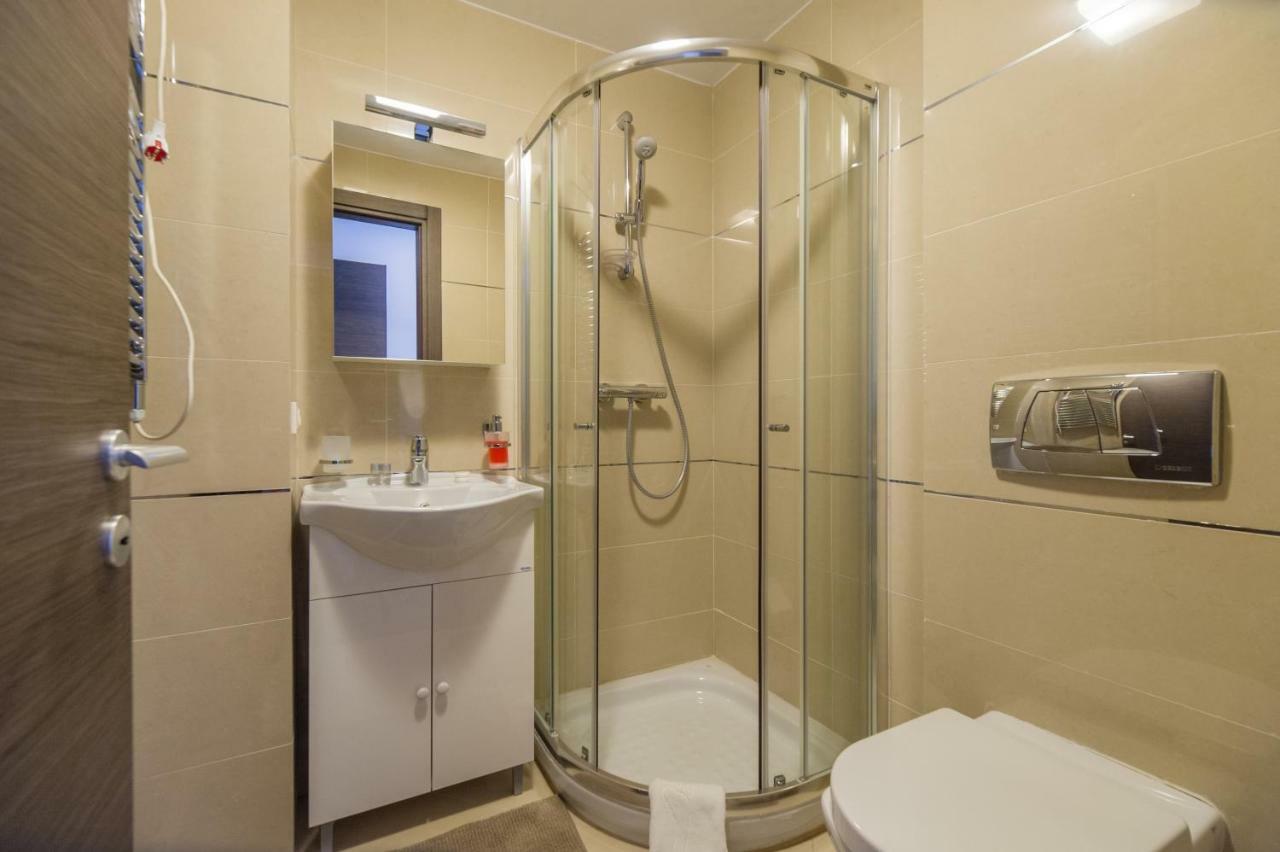 Family Apartment In Silver Mountain Resort 포이아나브라소프 외부 사진