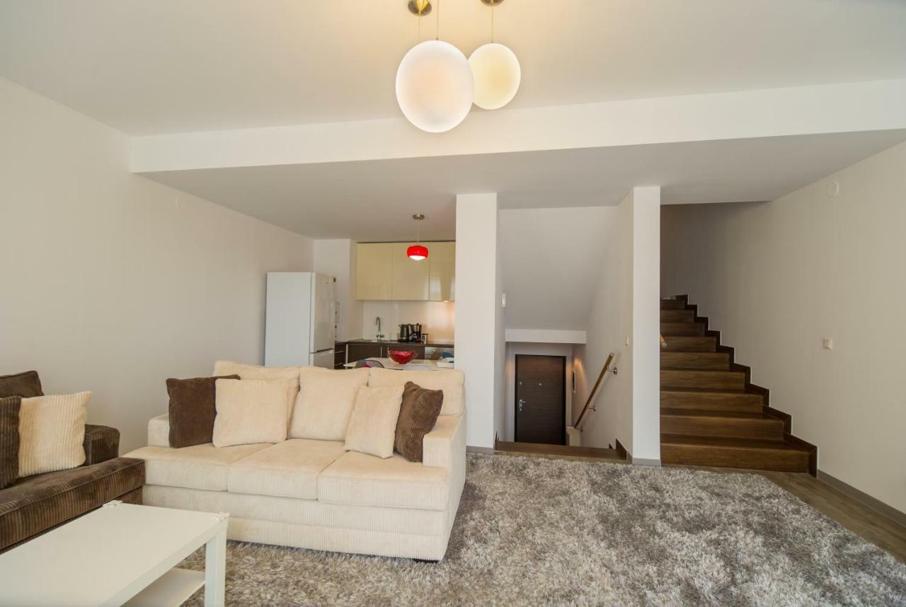 Family Apartment In Silver Mountain Resort 포이아나브라소프 외부 사진