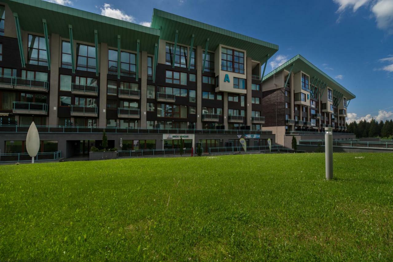 Family Apartment In Silver Mountain Resort 포이아나브라소프 외부 사진